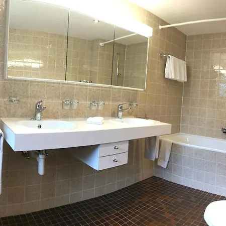 Hotel Weisses Kreuz 3*