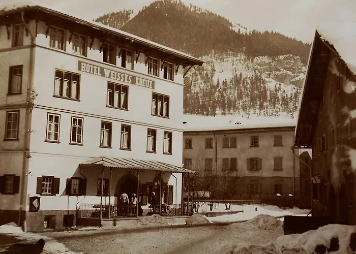 Weisses Kreuz Hotel