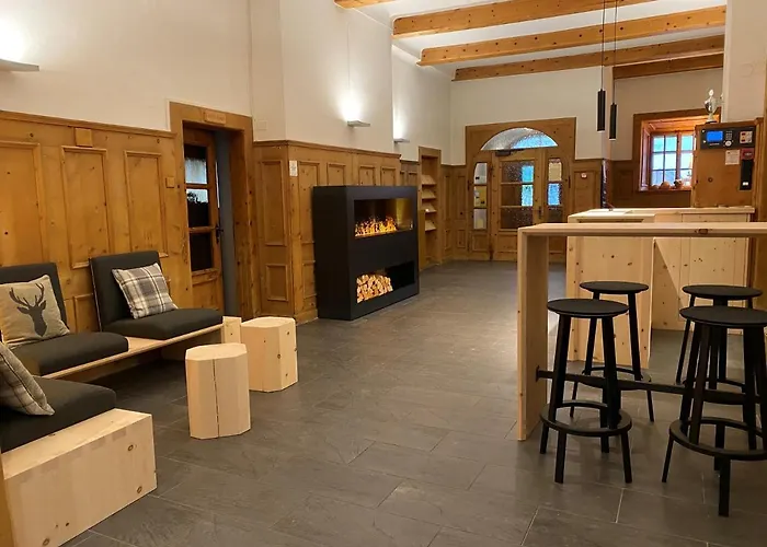 Weisses Kreuz 3* Bergün