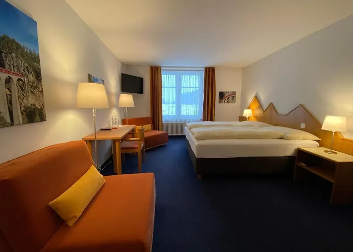 Weisses Kreuz Hotel 3*