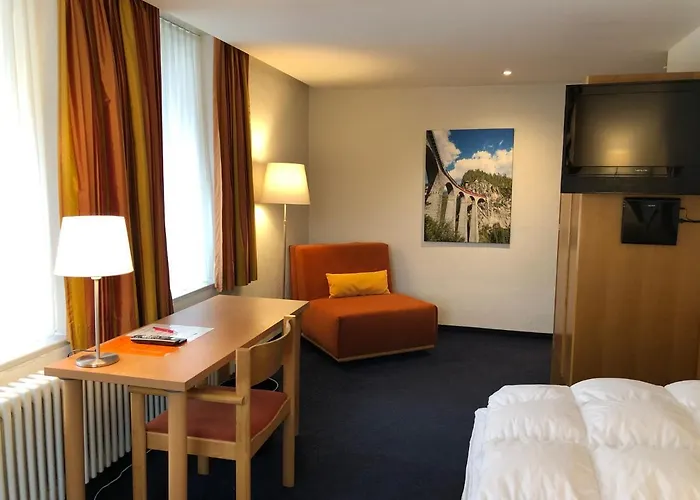 Weisses Kreuz Szálloda 3*