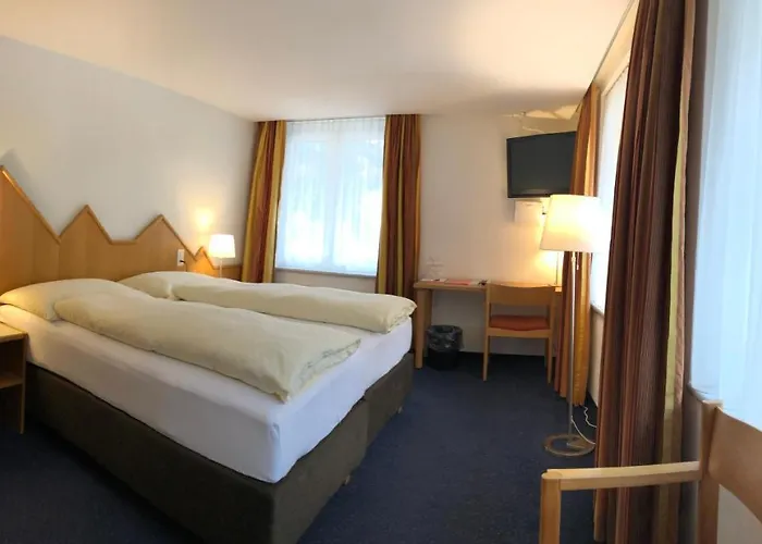 Weisses Kreuz Bergün