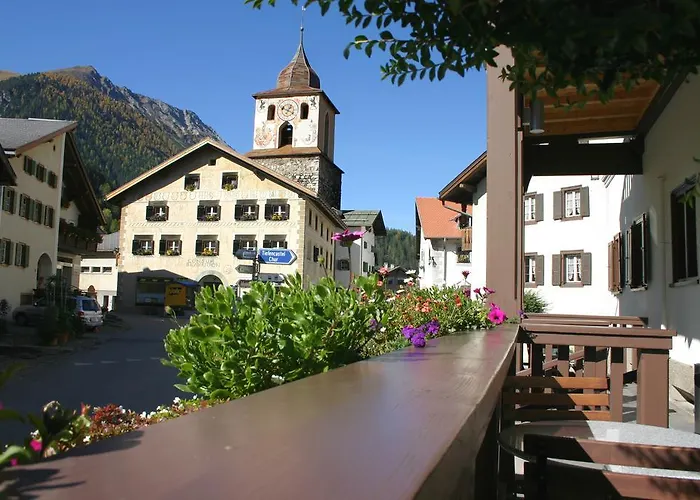 Weisses Kreuz 3* Bergün