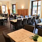 Otel Weisses Kreuz