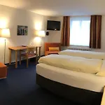 Weisses Kreuz Otel