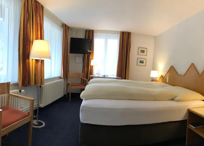 Hotel Weisses Kreuz 3*